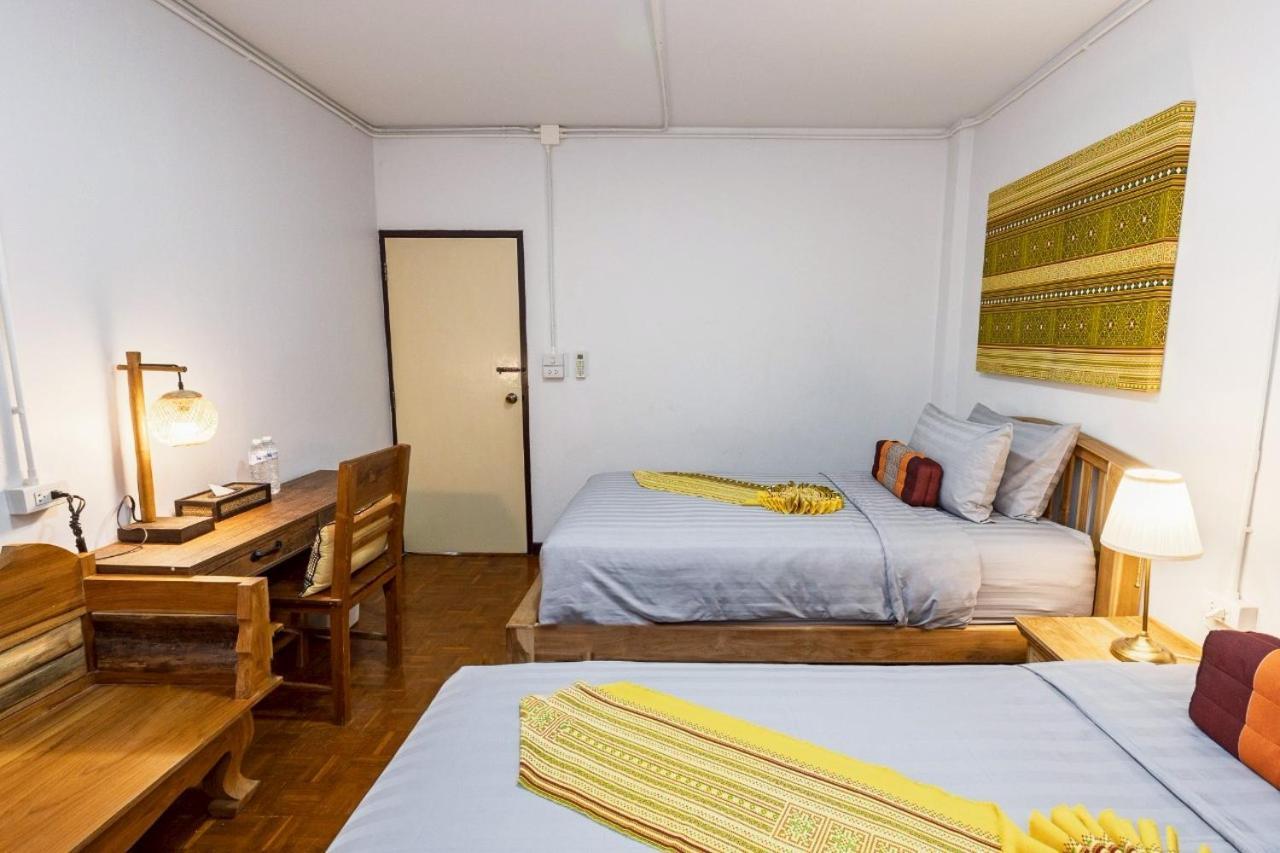 Baan Singharaj Otel Chiang Mai Dış mekan fotoğraf