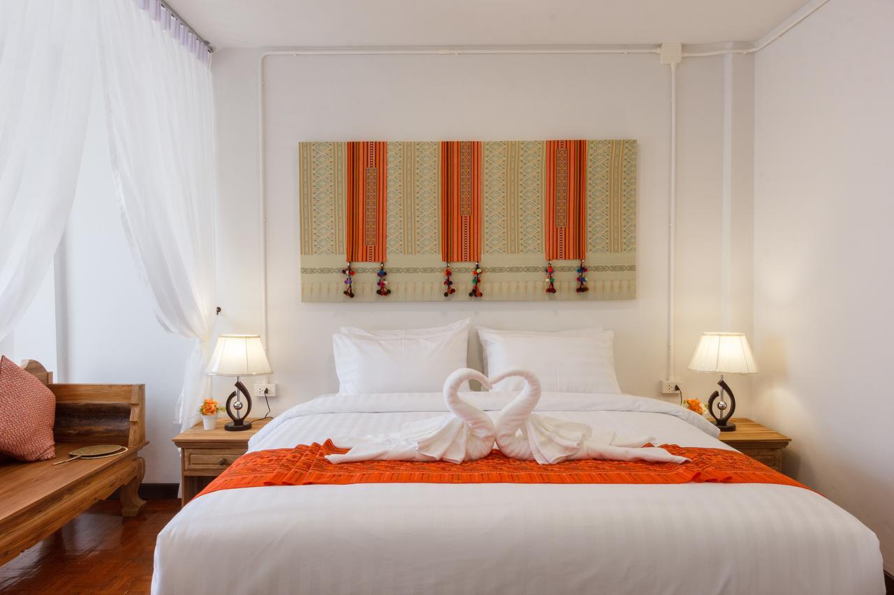 Baan Singharaj Otel Chiang Mai Dış mekan fotoğraf